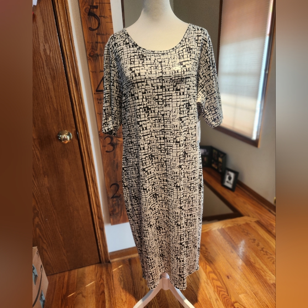 LuLaRoe Julia Dress